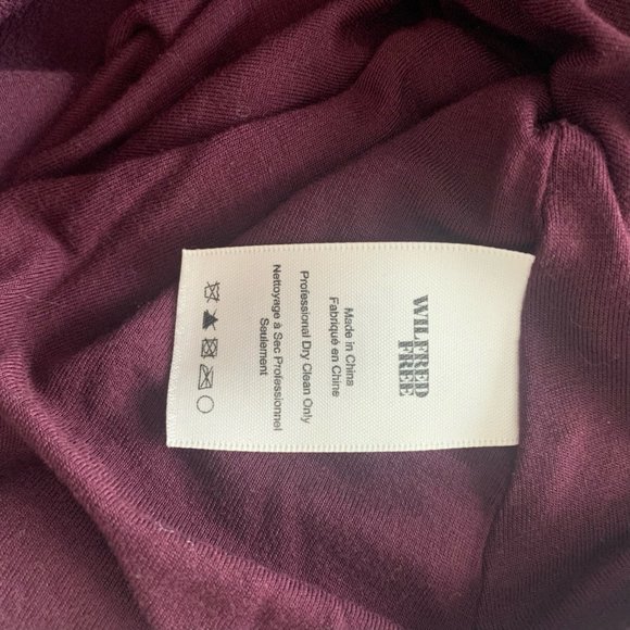 Burgundy Aritzia Wilfred Free Tank - Picture 7 of 7